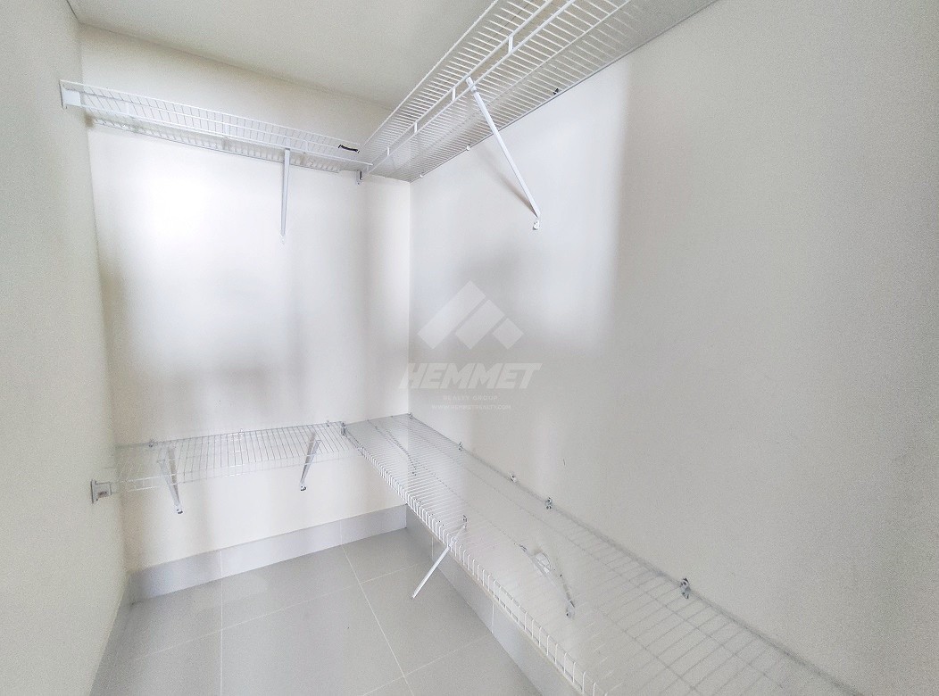 apartamentos - TORRE CON GIMNASIO Y PARQUEOS TECHADOS LA ESMERALDA SANTIAGO  8