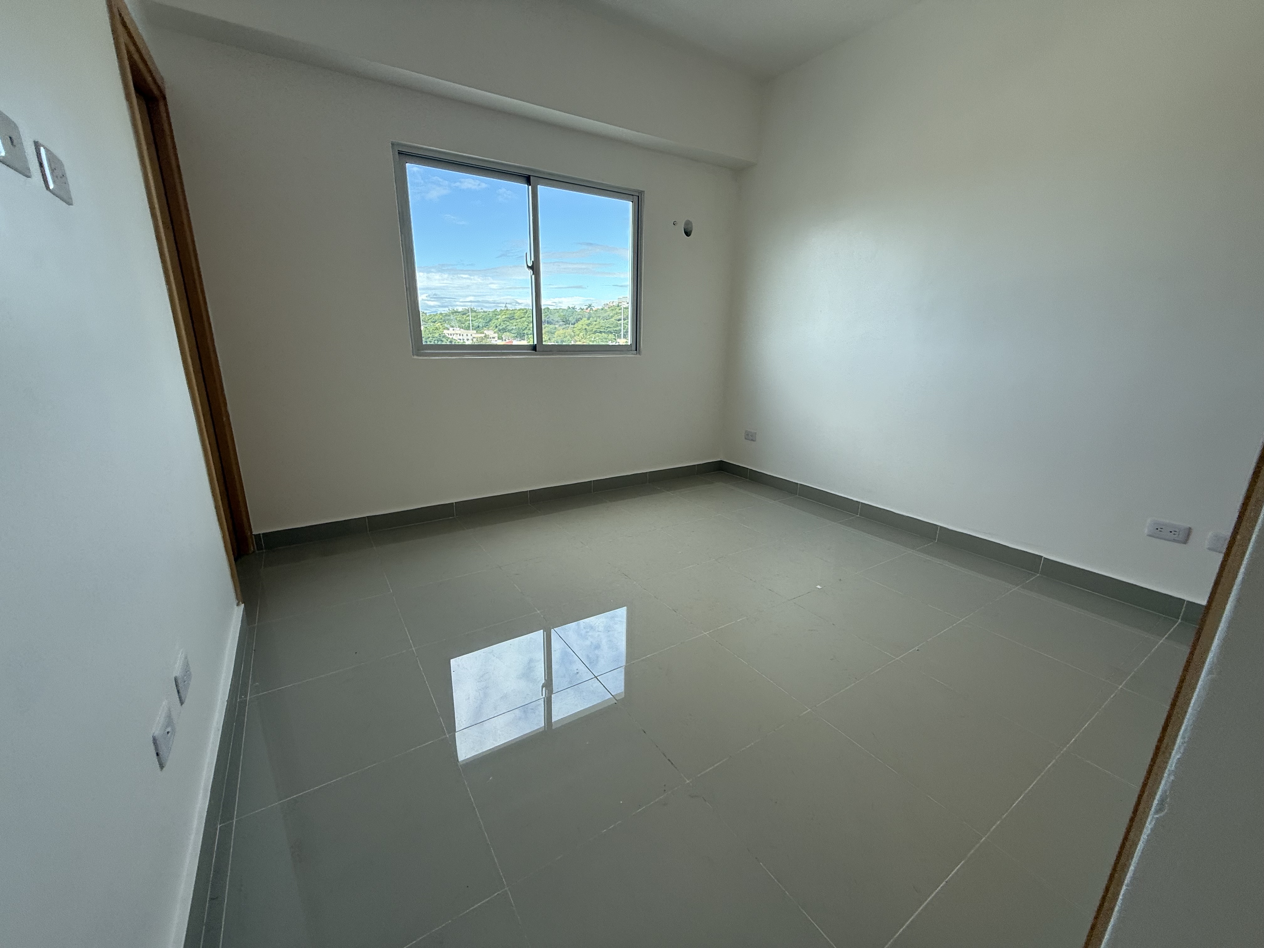 apartamentos - Vendo independencia klm 9 dos hab dos baños parque 0