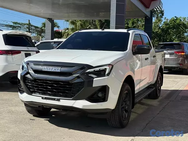 jeepetas y camionetas - ISUZU DMAX LSE 2025 3