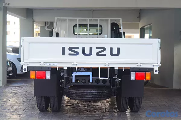 jeepetas y camionetas - Isuzu NPR Cama Larga 2026 5