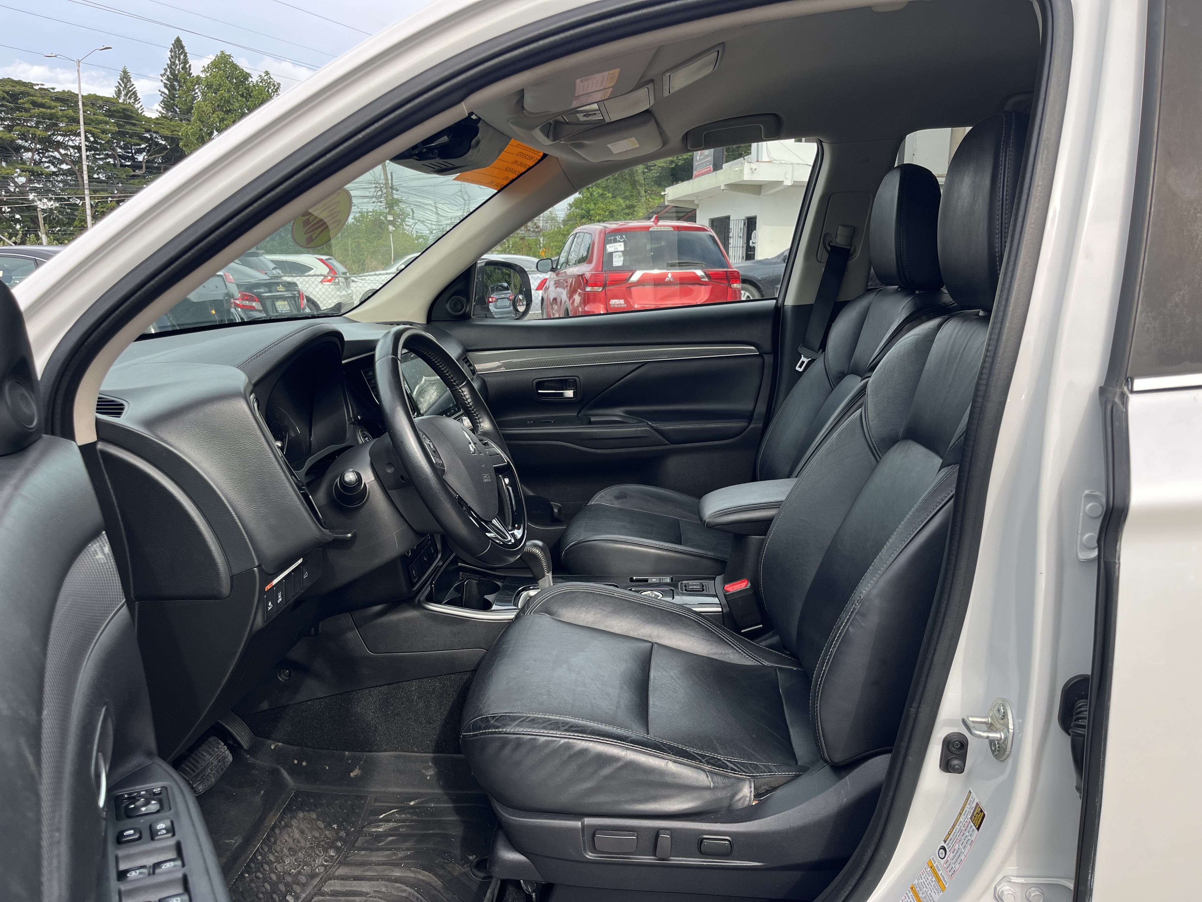 jeepetas y camionetas - Mitsubishi Outlander 2020 – Versión SEL
 6