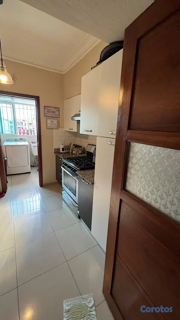 apartamentos - Amplio Apto, 135 m² en Evaristo Morales con ascens 4