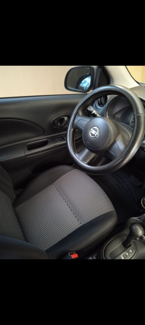 carros - VENDO CARRO NISSAN MARCH 2014 COMO NUEVO 4