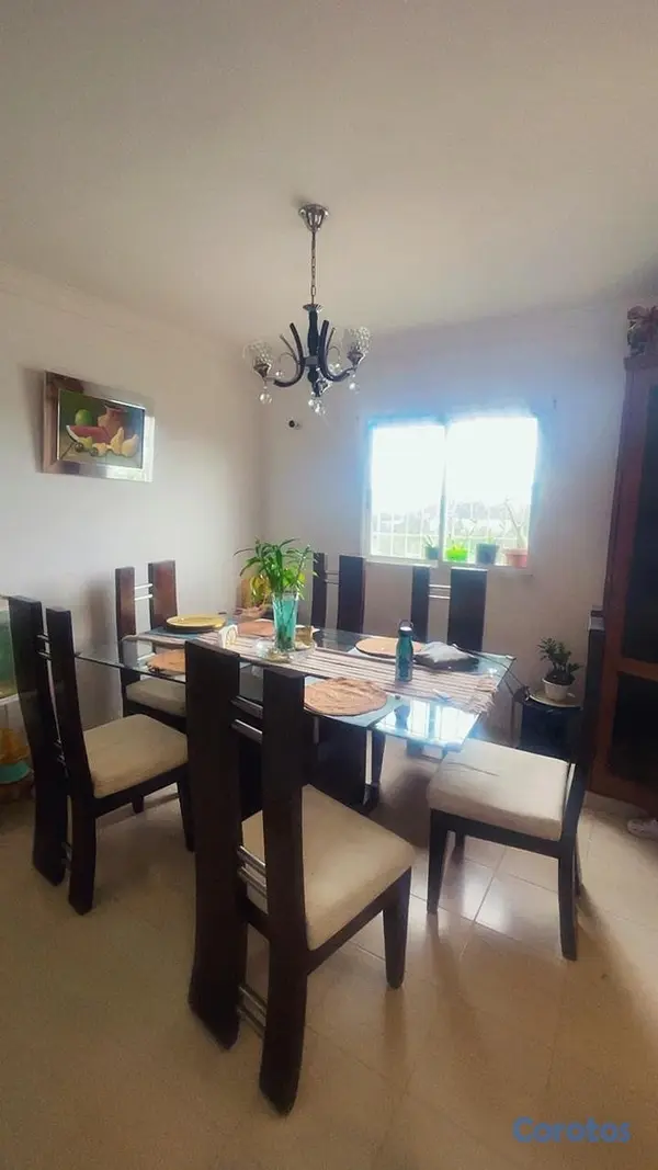 muebles y colchones - Comedor de caoba, Negociable 1