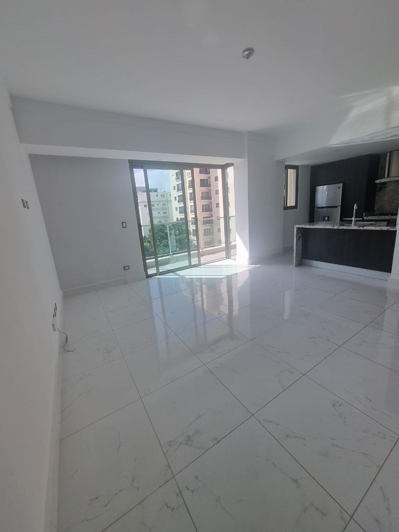 apartamentos - Apartamento con line blanca en renta en el sector de Piantini
 1
