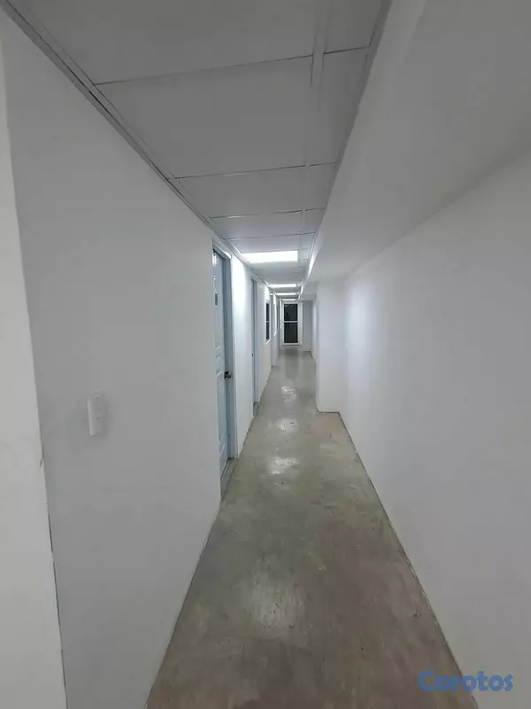 oficinas y locales comerciales - 🔵 Alquilo Nave 450 mts en villa aura  2