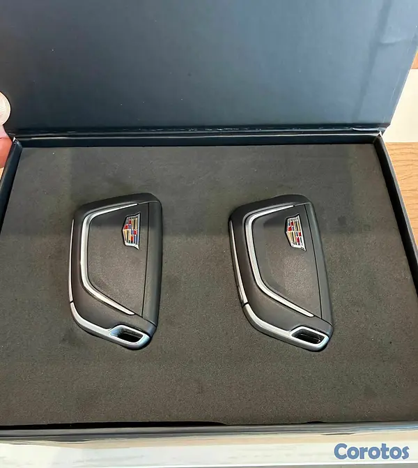 jeepetas y camionetas - Se vende Cadillat XT4 2025 (Nueva) 11