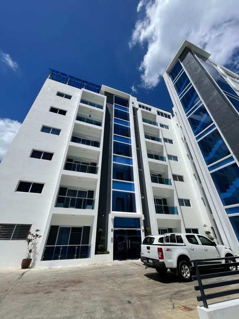 apartamentos - Apartamento piso alto, con ascensor y planta ful, cerca PUCAMM Y HOMS  de Stiago 1