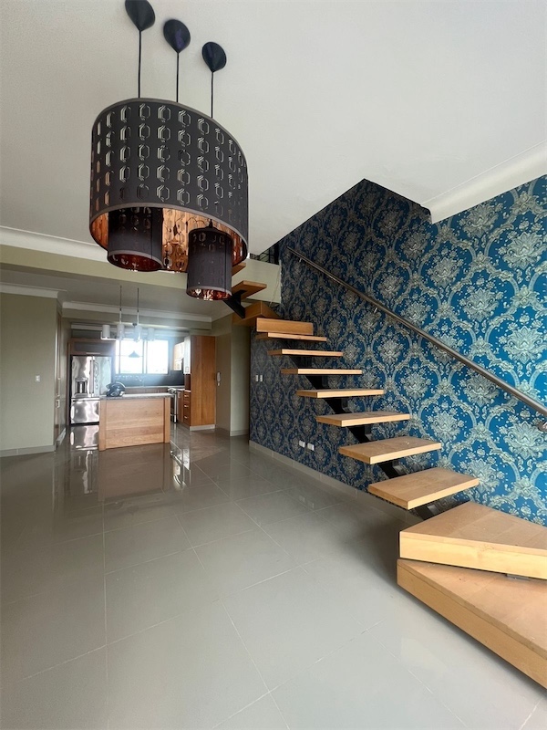 apartamentos - Penthouse En excelente ubicación. 2