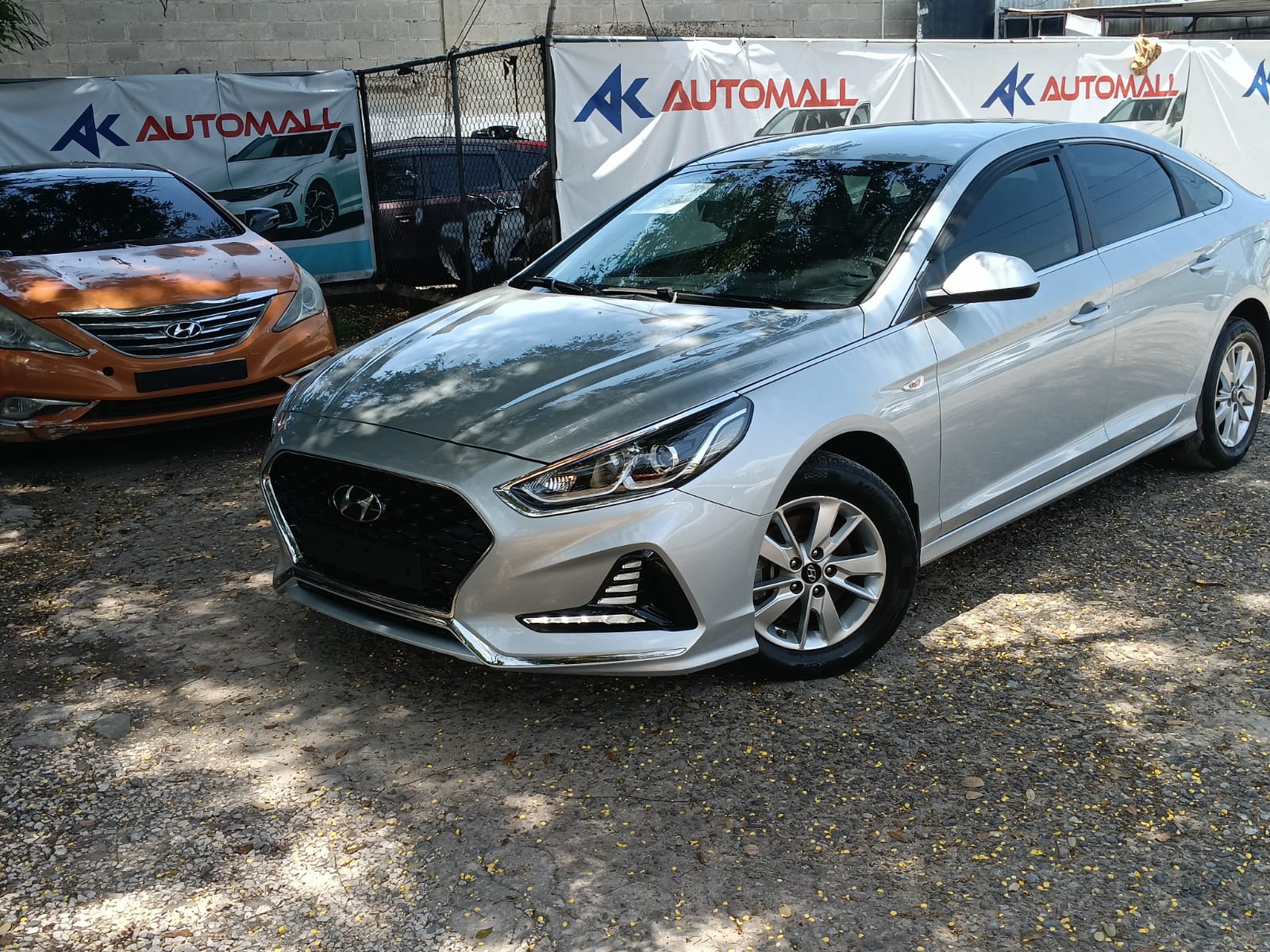 carros - HYUNDAI SONATA NEW RISE 2021 GRIS 2