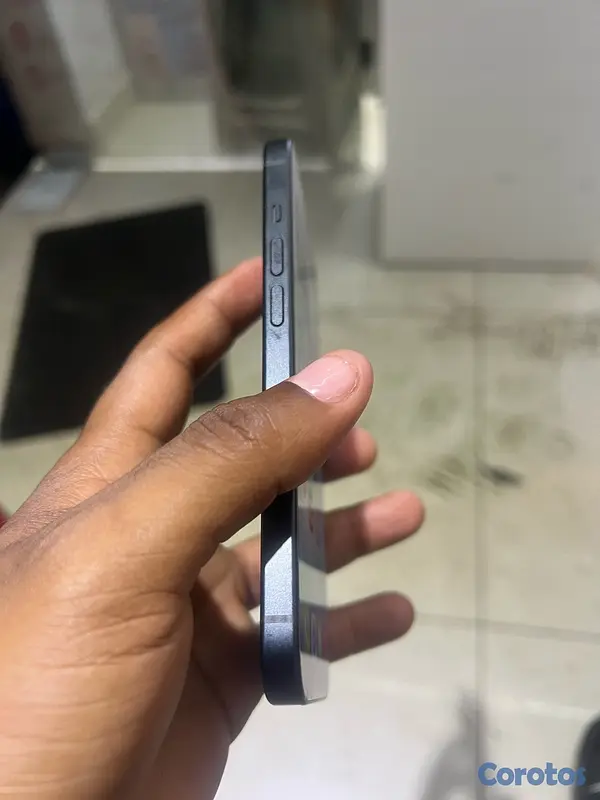 celulares y tabletas - iPhone 15 normal nuevo 100 batería esim sin caja 6