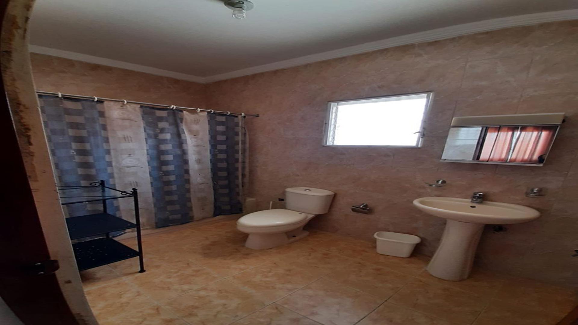 casas - Casa en alquiler de 4 habitaciones Amueblada en Arroyo Hondo 3 5