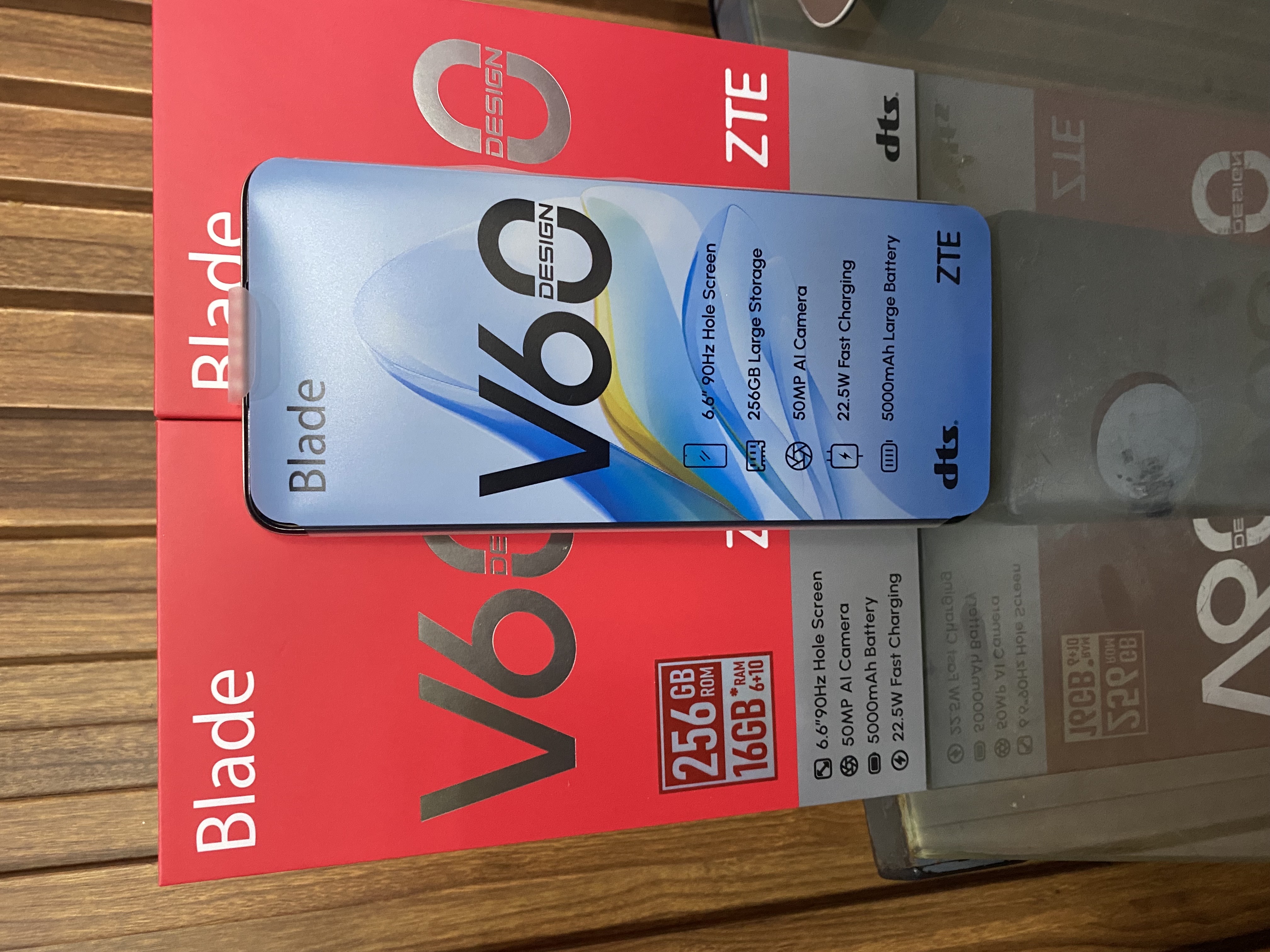 celulares y tabletas - Zte v60 256GB+16  4