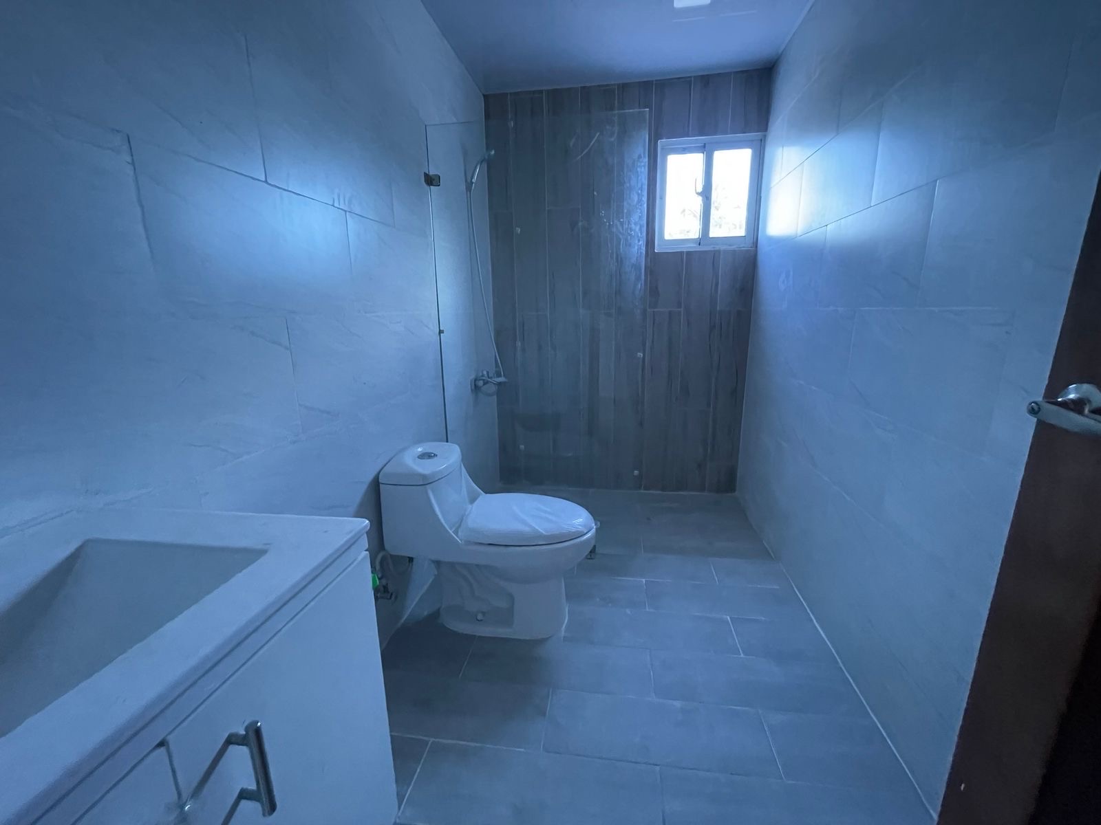 apartamentos - venta de apartamento 343mt segunda con terraza en los tres ojos Santo Domingo 7