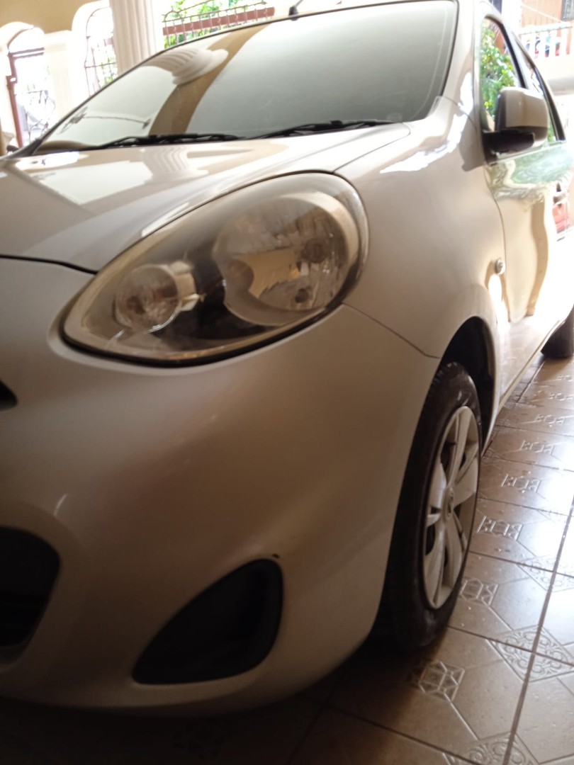 carros - VENDO CARRO NISSAN MARCH 2014 COMO NUEVO 1