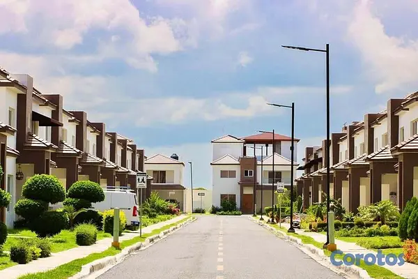 apartamentos - Casas de Lujo en Baní Listas para Entrega | Residencial y Seguridad 24'7 13