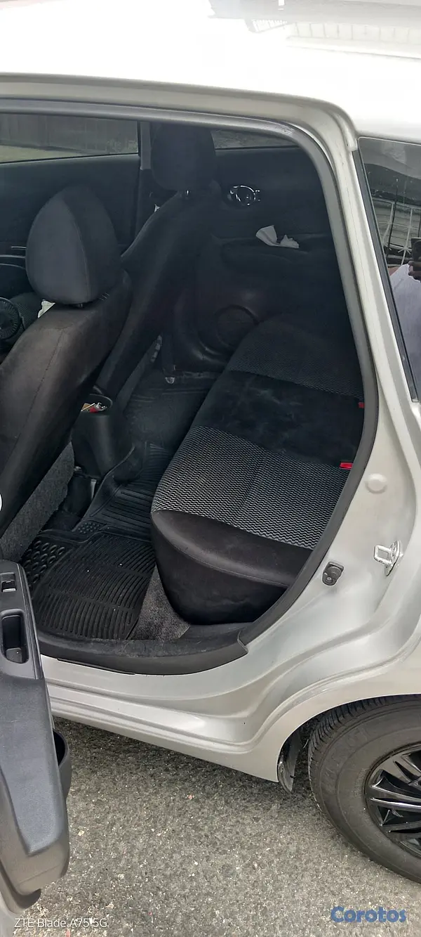 carros - Nissan Note, Carro en buenas condiciones, con detalles mínimo  6