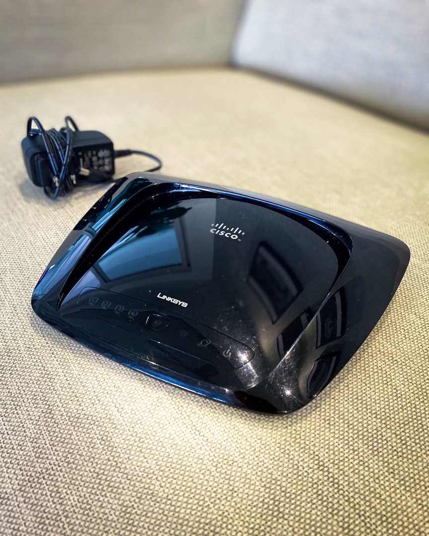 otros electronicos - Router de banda ancha inalámbrico - N (Cisco-Linksys WRT160N)