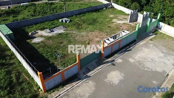 solares y terrenos - Terreno en PALAVÉ SANTO DOMINGO OESTE 2