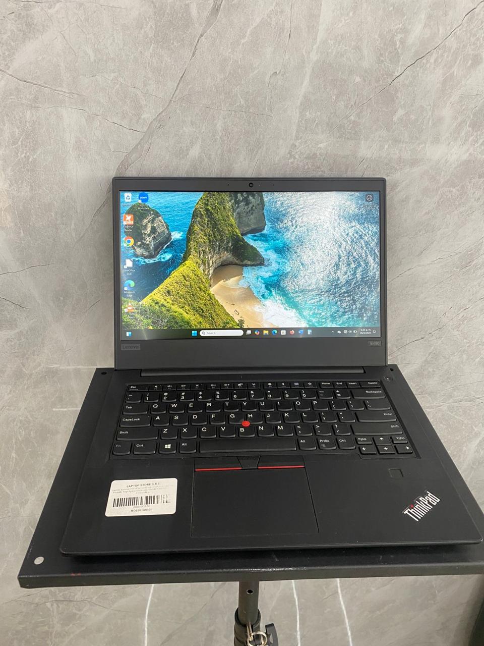 computadoras y laptops - Lenovo ThinkPad E490, 14" Core i5 8va gen 8GB ram 