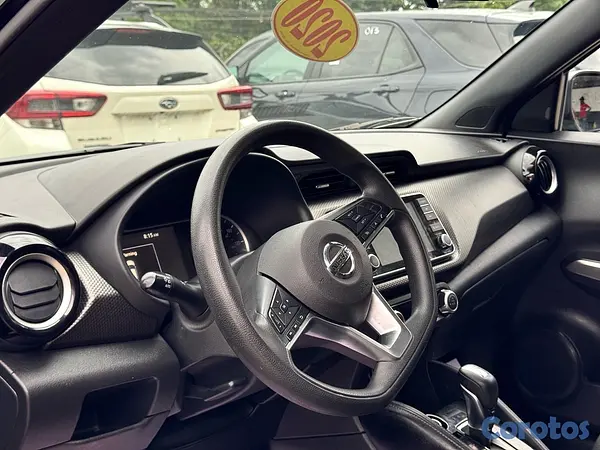 jeepetas y camionetas - Nissan Kicks SV 2020 9