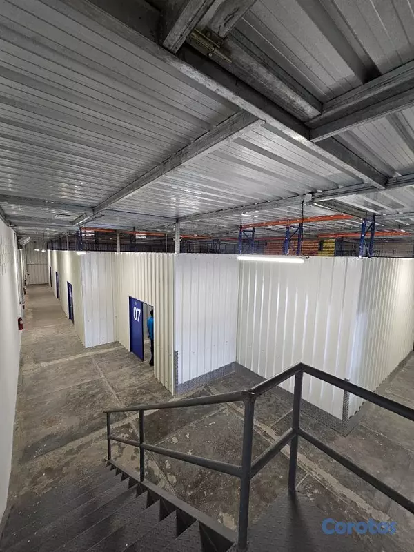 oficinas y locales comerciales - Se alquilan Mininaves en Villas Agricolas 3