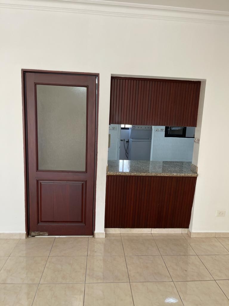 apartamentos - Vendo en Piantini
Apartamento en 2do nivel 
 2