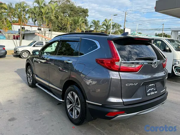 jeepetas y camionetas - Honda crv lx clean 2017 6
