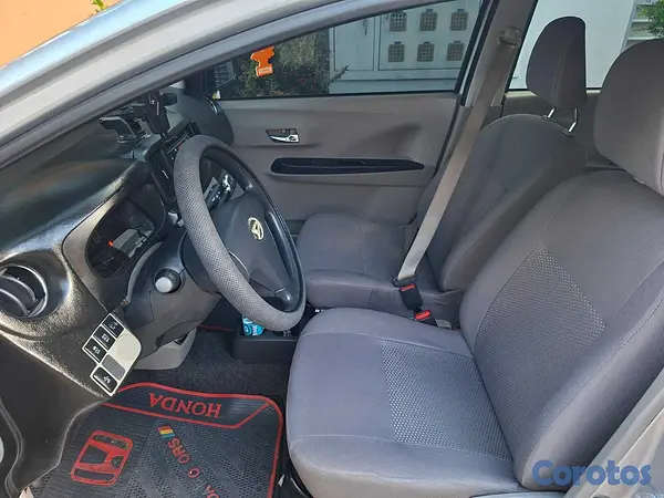carros - Daihatsu Mira 2017 (versión full) 11