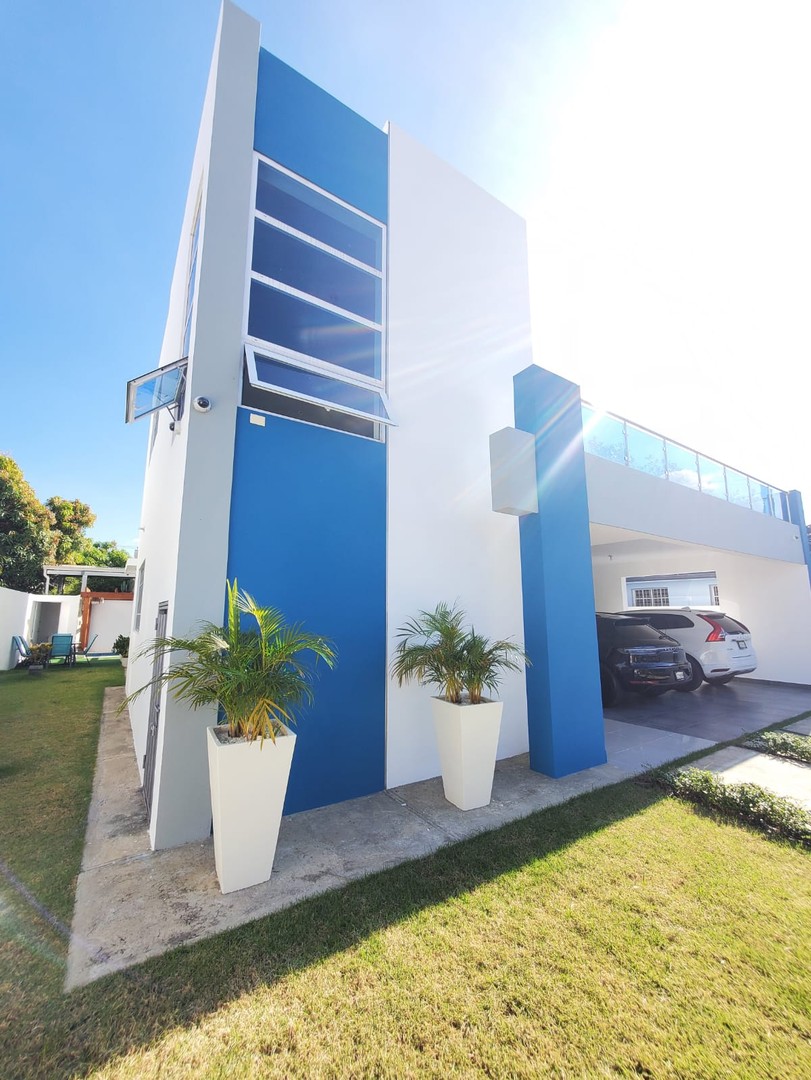 casas - AMPLIA CASA EN VENTA PROX. AL HOMS. 5