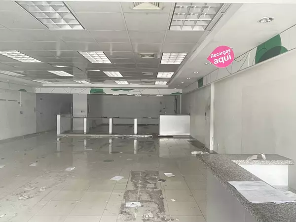oficinas y locales comerciales - Alquiler local céntrico en Naco 2