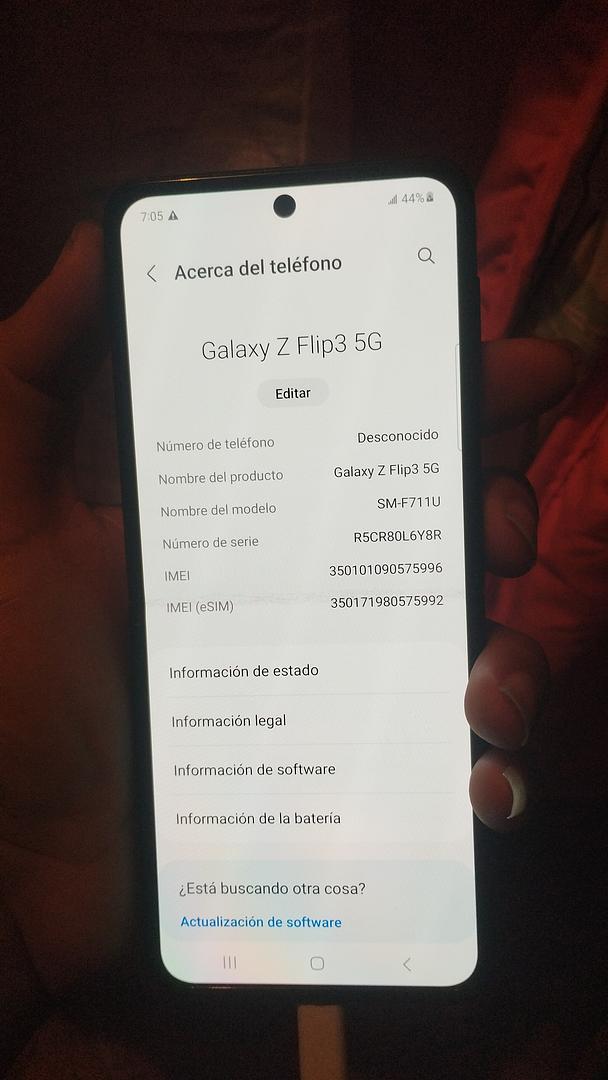 celulares y tabletas - Samsung Z Flip 3 5G 128GB negociable  2