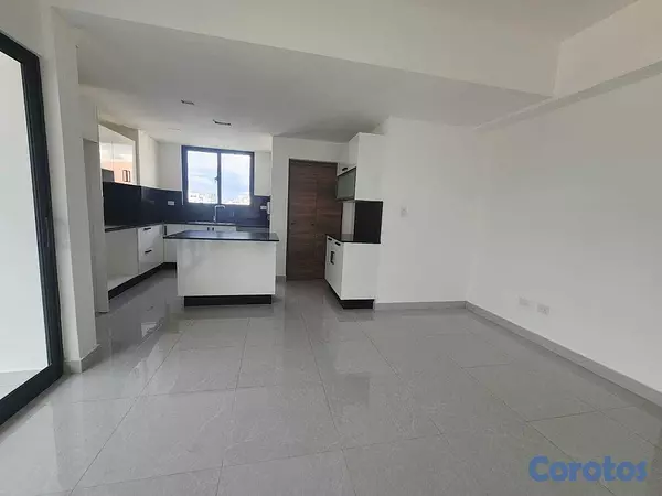 apartamentos - Apartamento en alquiler en evaristo morales de tres habitaciones 7