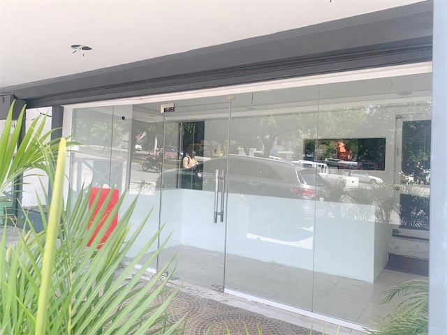 oficinas y locales comerciales - Local comercial en primer nivel  4