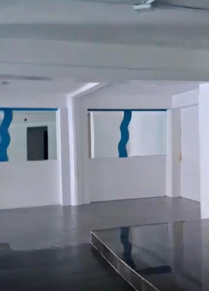 oficinas y locales comerciales - se alquila local  3
