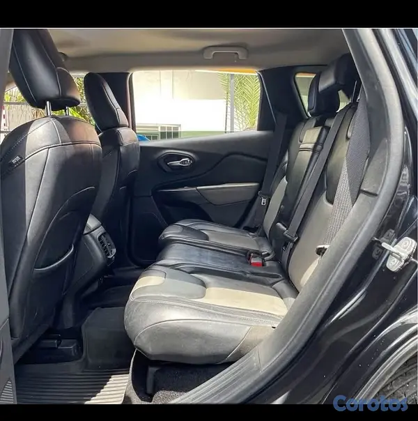 jeepetas y camionetas - Jeep Cherokee Limited 8