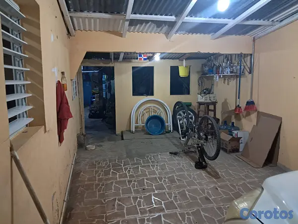 casas - REGALO CASA EN SOMBRERO  BANI EXCELENTE UBICACION  2
