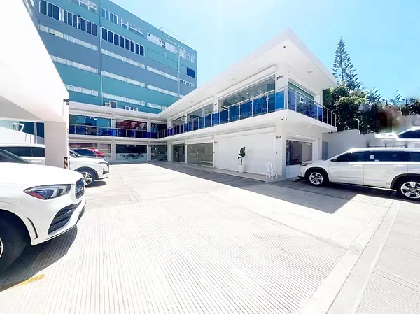 oficinas y locales comerciales - Local céntrico en Bella vista  2