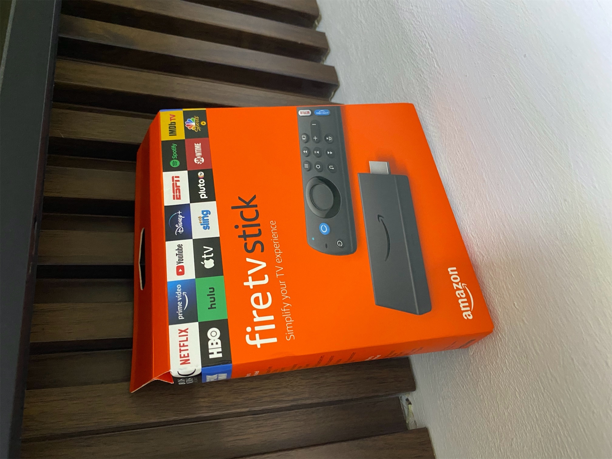 tv - amazon fire TV stick  4