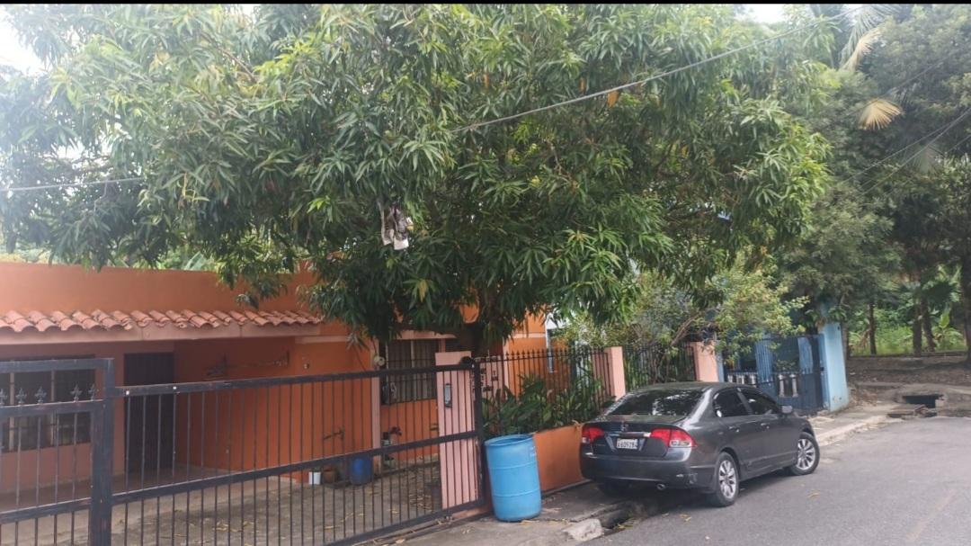 casas - Vendo casa para restaurar Las Colinas Los Rios 0