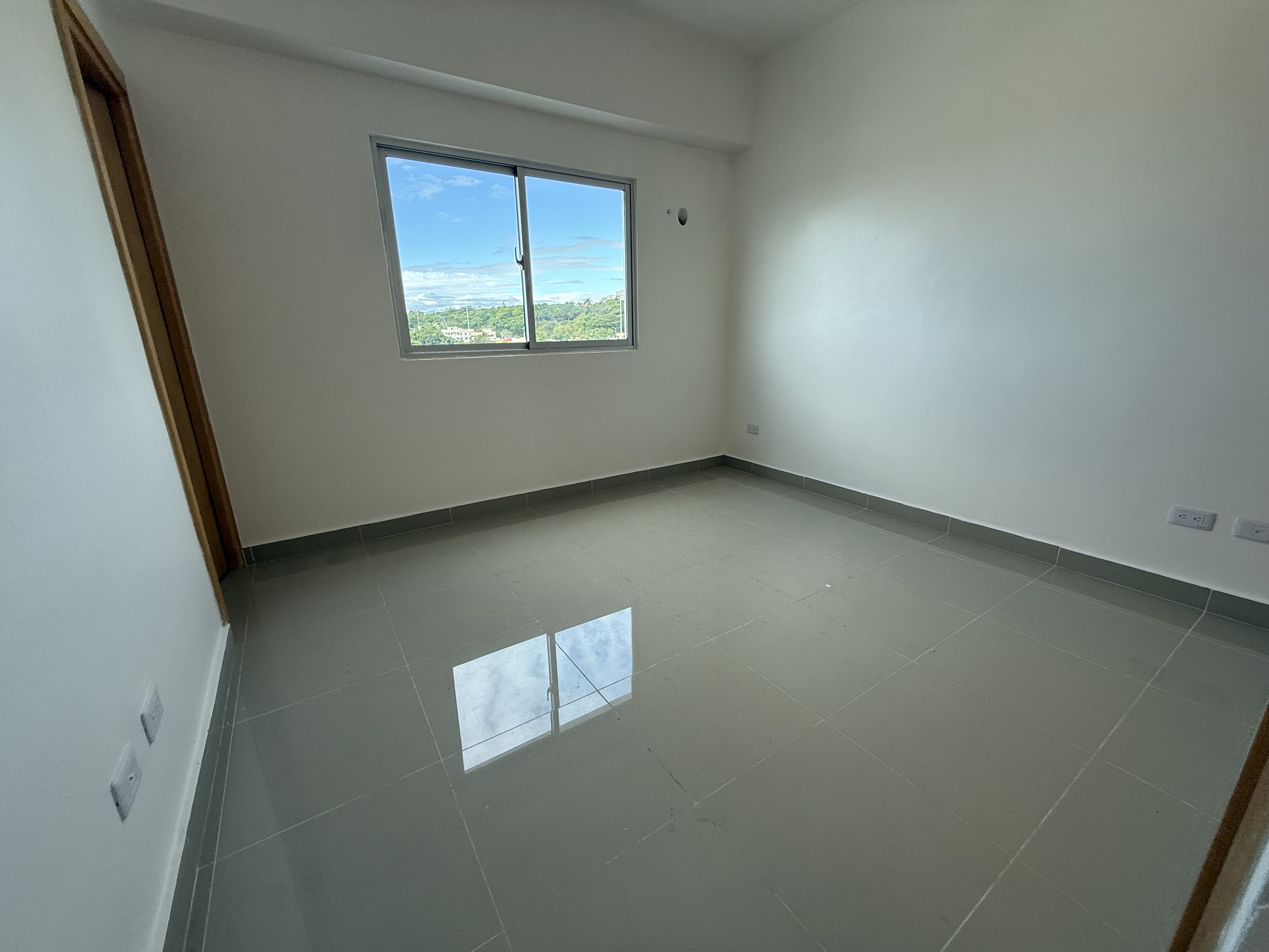 apartamentos - Vendo independencia klm 9 dos hab dos baños parque 2
