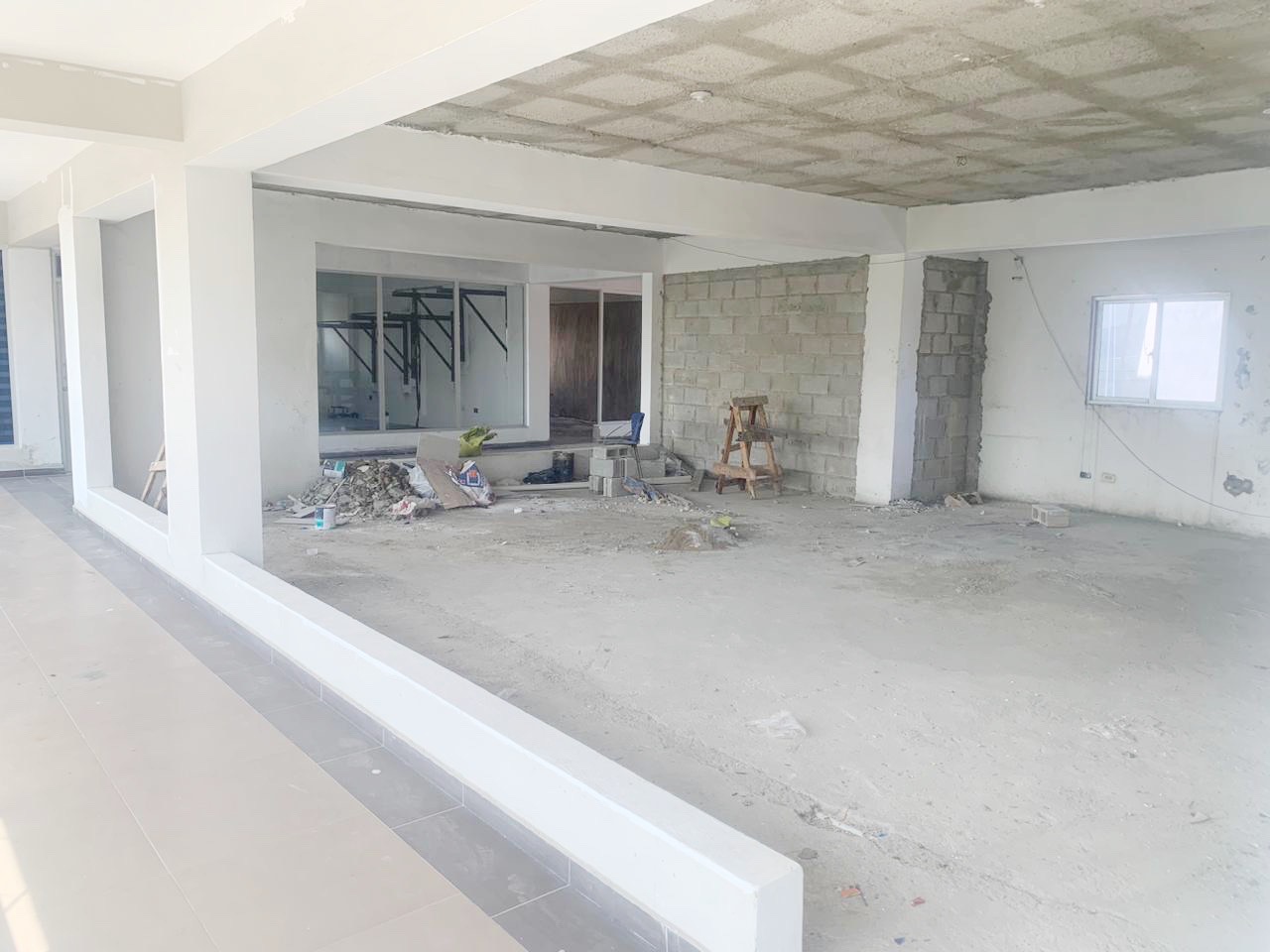 oficinas y locales comerciales - Local en Arroyo hondo  1