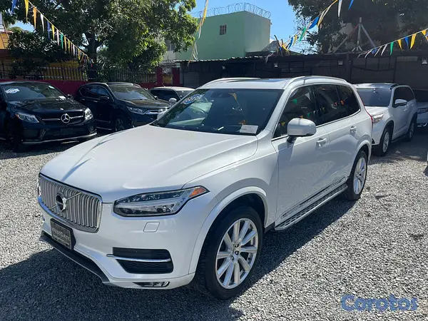 jeepetas y camionetas - Volvo XC90 T6 Inscription 2017 Clean Carfax 3