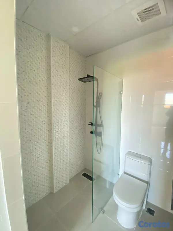apartamentos - Apartamento familiar con una sala con ventanales p 13