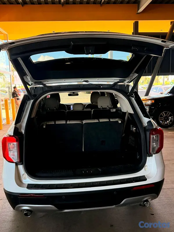 jeepetas y camionetas - vehículo en excelente condiciones, casi nuevo. 8
