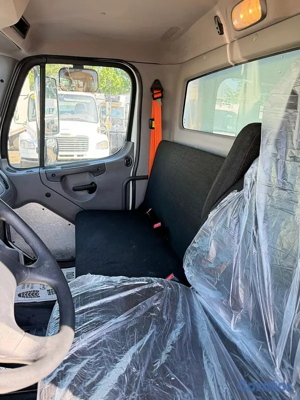 camiones y vehiculos pesados - 2018 freightliner m2 106 

 3
