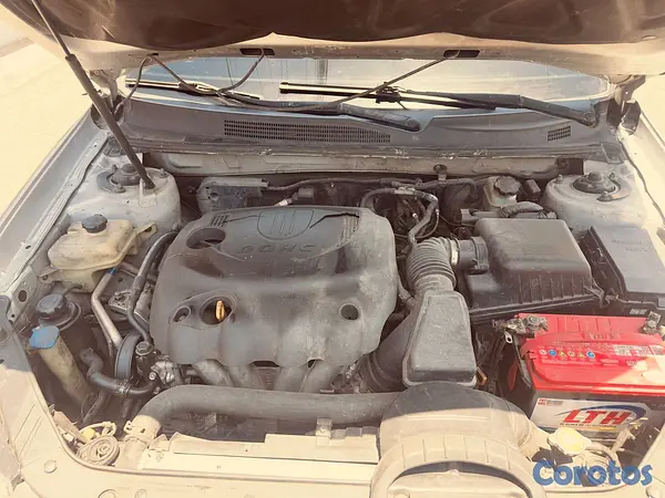 carros - kia lotse 2010 5