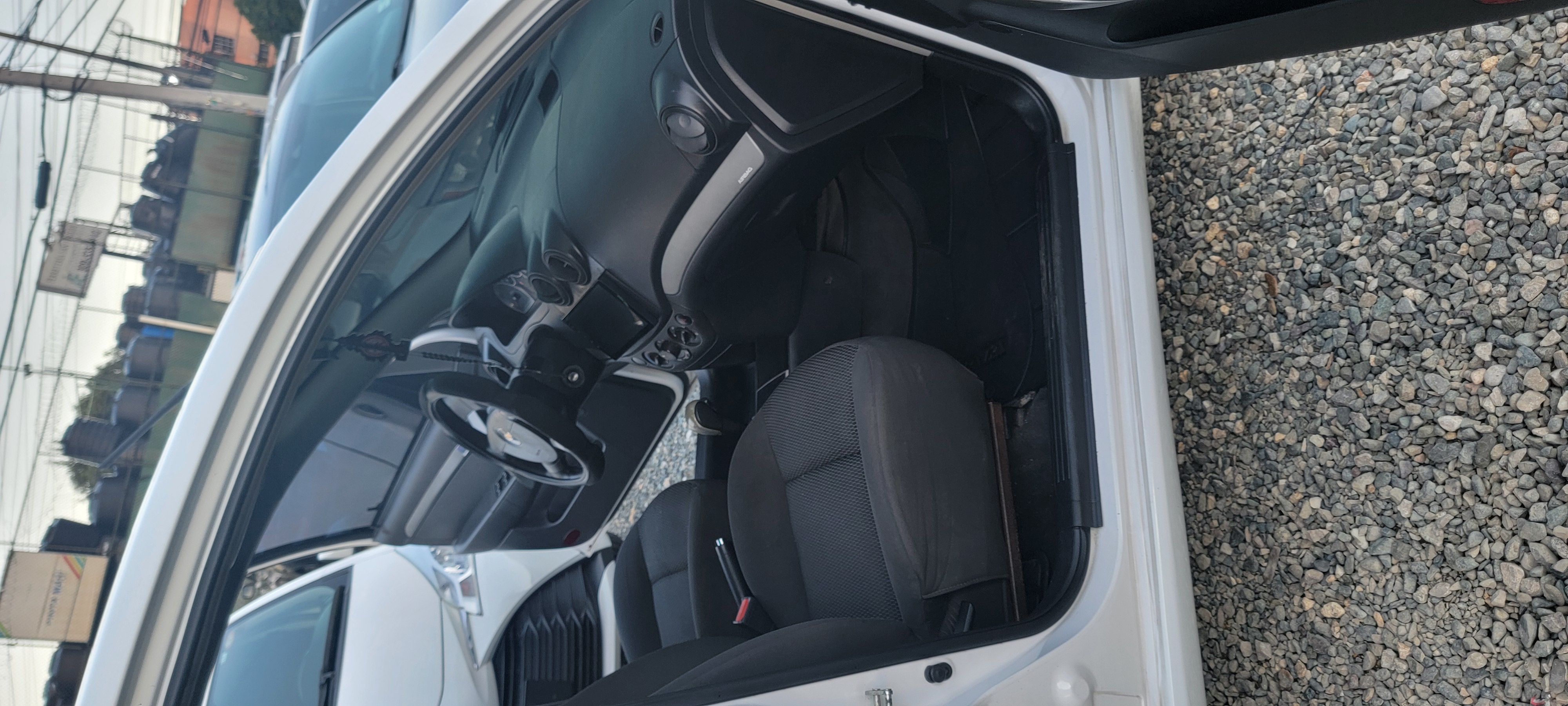 carros - CHEVROLET  AVEO 2014 3
