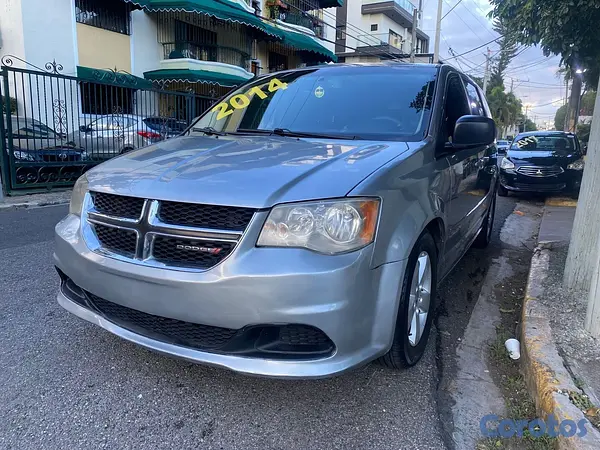 jeepetas y camionetas - dodge gran caravan 2014 7