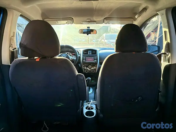 carros - Nissan versa sr 2016 5
